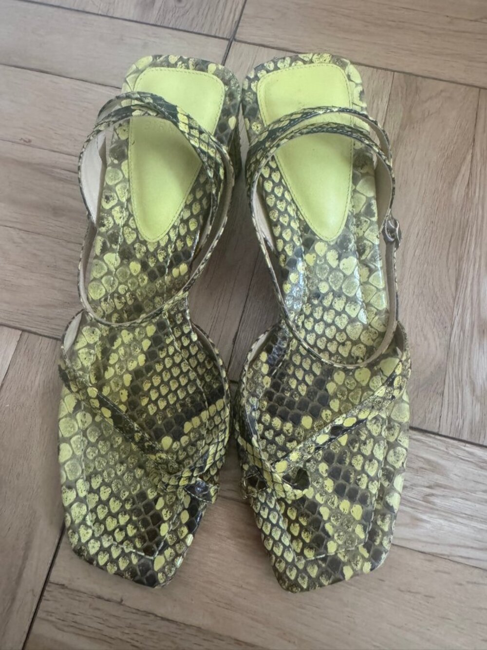 Alexandre Birman Yellow Snakeskin Strappy Block-Heel Sandals 39